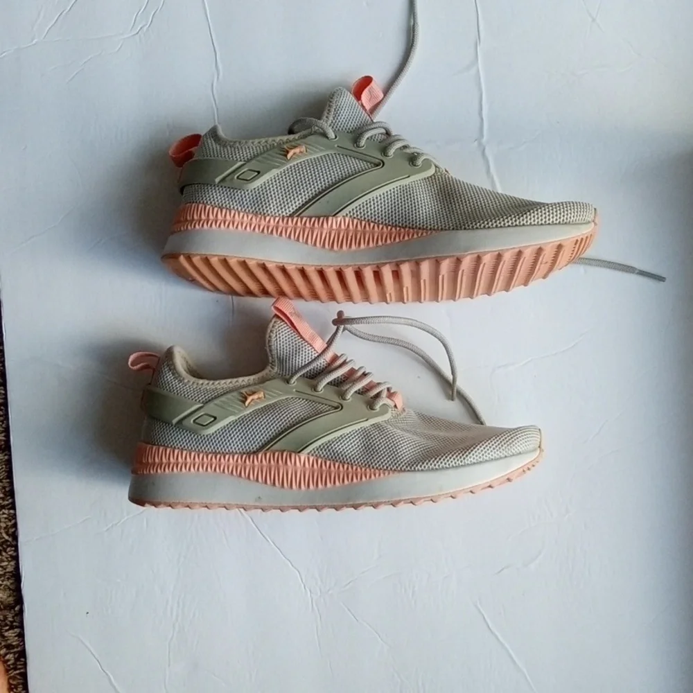 Puma Pacer Next Cage‎ Sneakers – Women’s Size 9 / Men’s 7.5